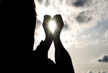 股票配资利息一般多少:手机买股票用哪个app好-创业板指上涨0.55% 全市场超3100股飘红 贵金属板块大涨逾7%